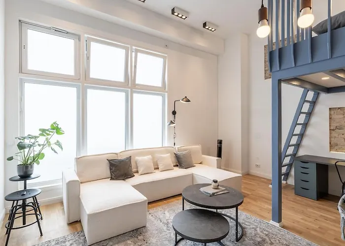 Spacious Lofts In Wedding