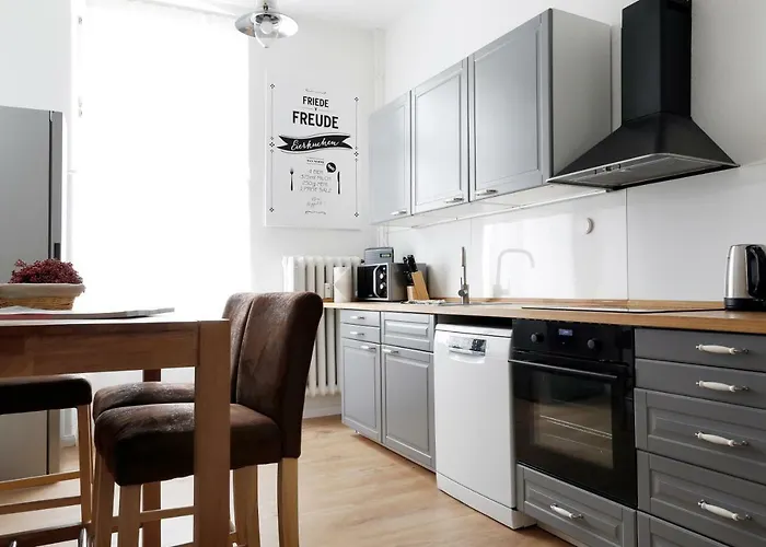 Greifswalder Str. · GREIF NEW P\'Berg HotSpot Boxspringbeds 170 qm