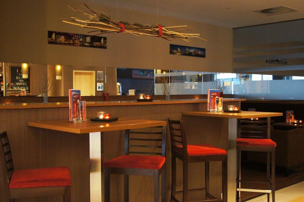 Express Centre West Hotel