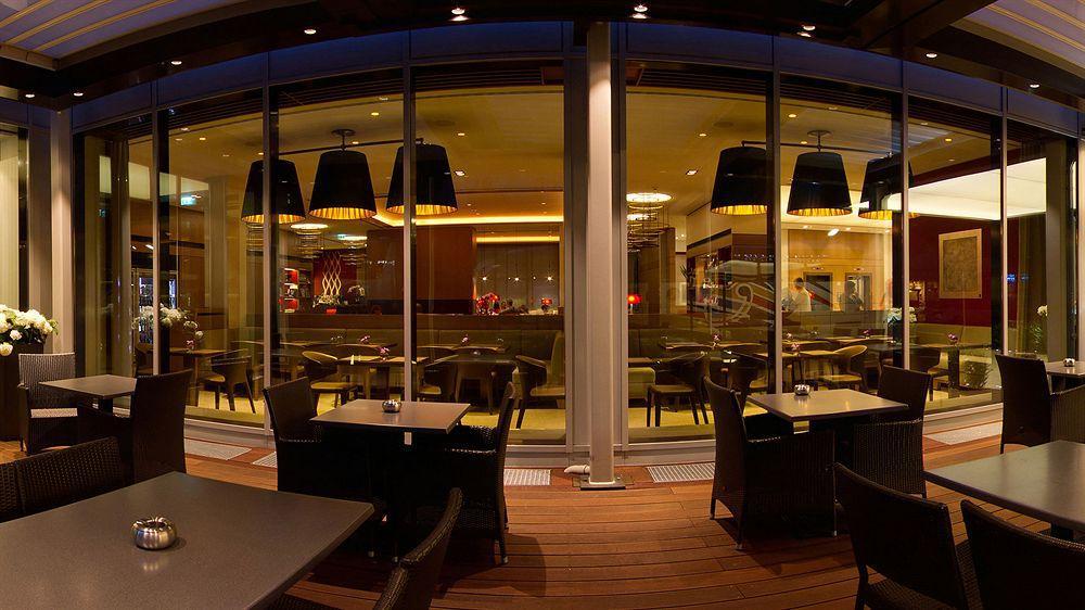 Hotell Golden Tulip Hamburg 4*