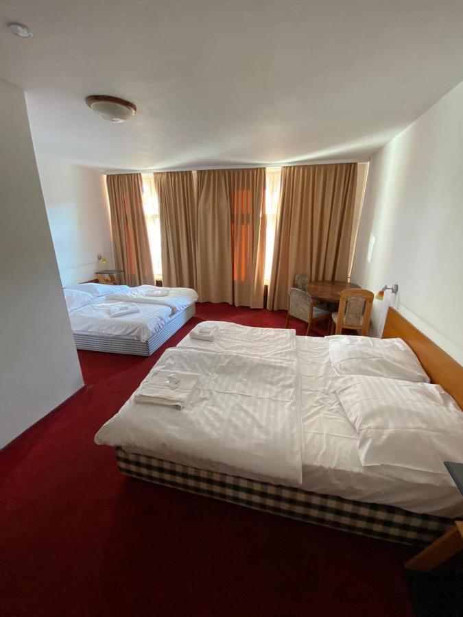 Märkischer Hof Hotel 3*