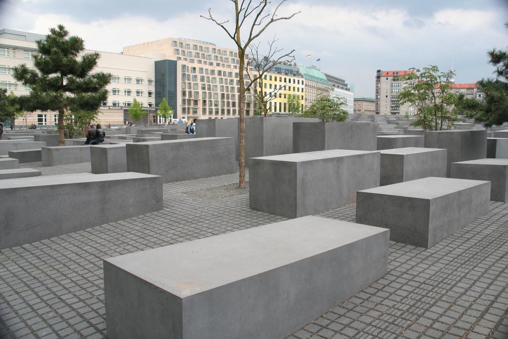 Near Brandenburg Gate - Rooms&apartments *