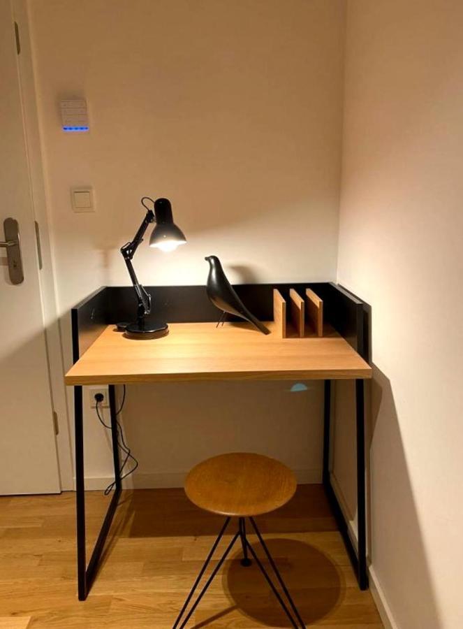 Tesla / Gruenheide Wohnung Hochwertig Moebliert Lägenhet Berlin