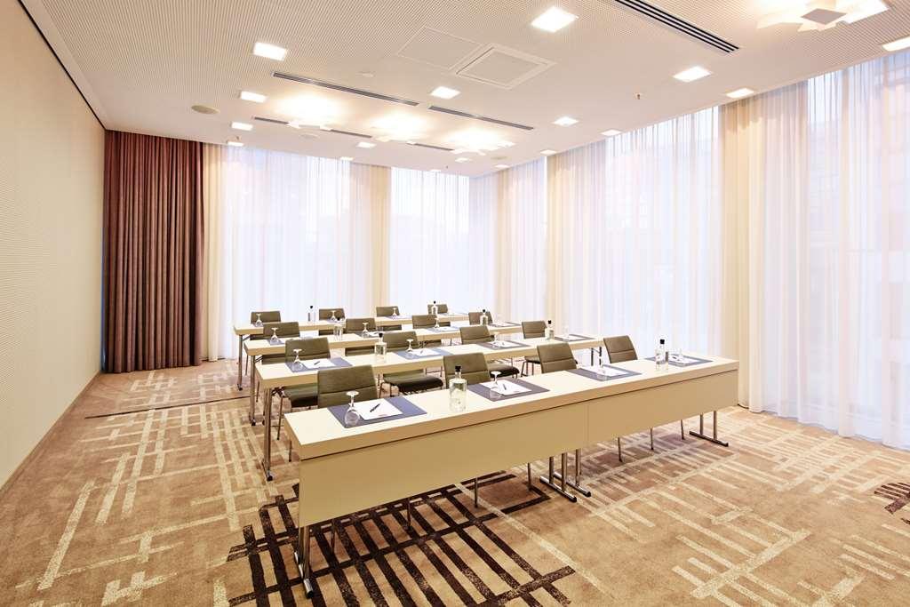 Steigenberger Am Kanzleramt Hotell 5*