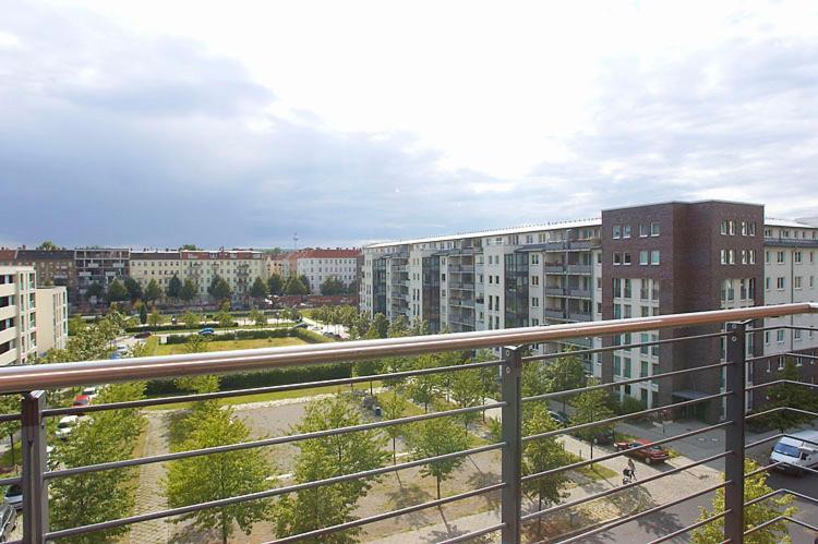 - Friedrichshain Apartment *