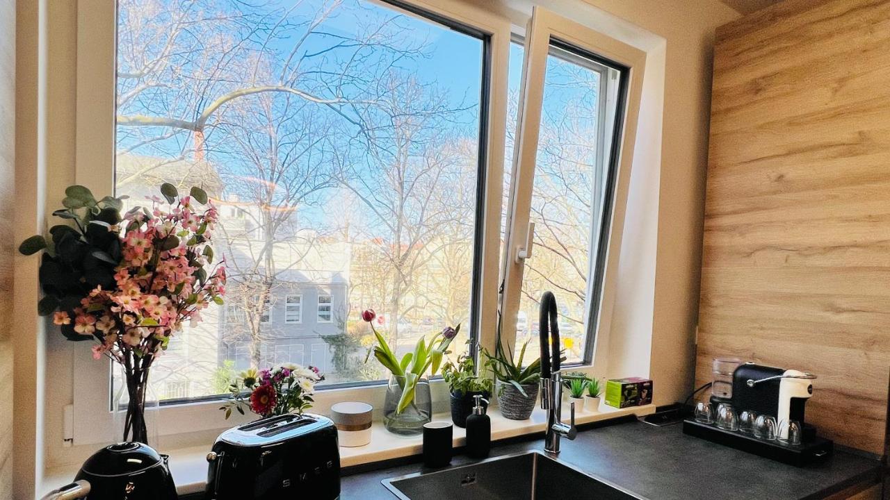 Central Designer 3 Apt With Terrace & Parking Lejlighed