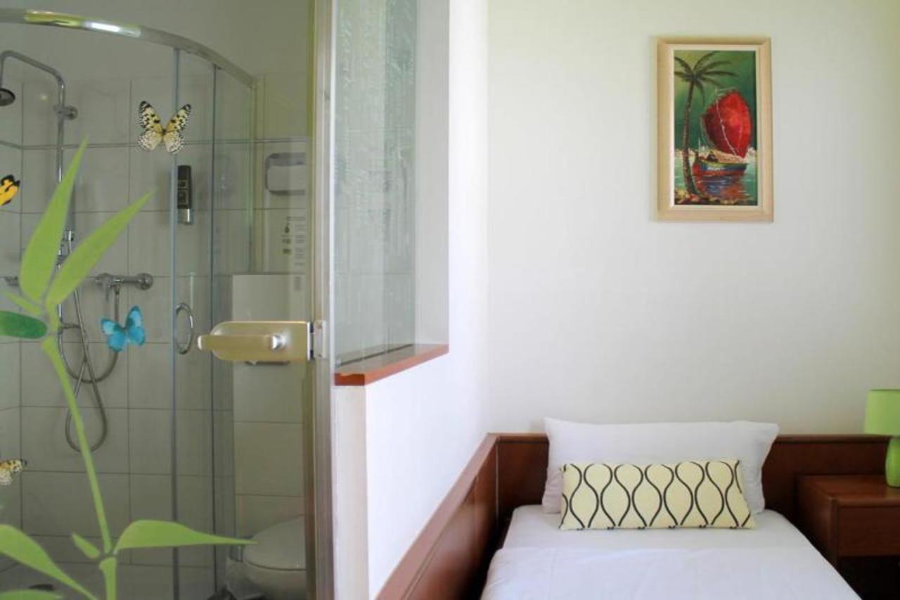 Hotel Five Floors 2*