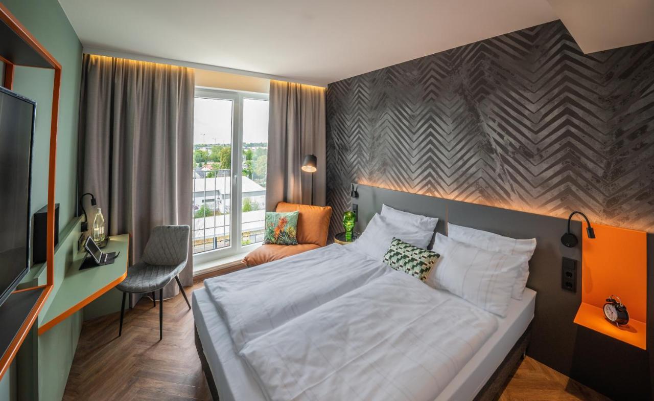 Hotel Loginn Airport 3*