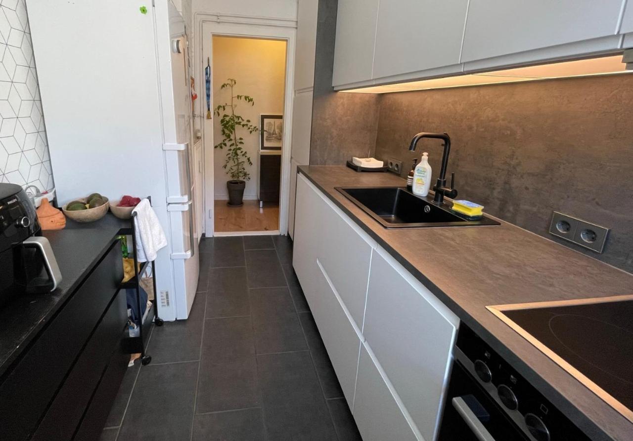 Rum i privatbostad Cozy Private In Great Location