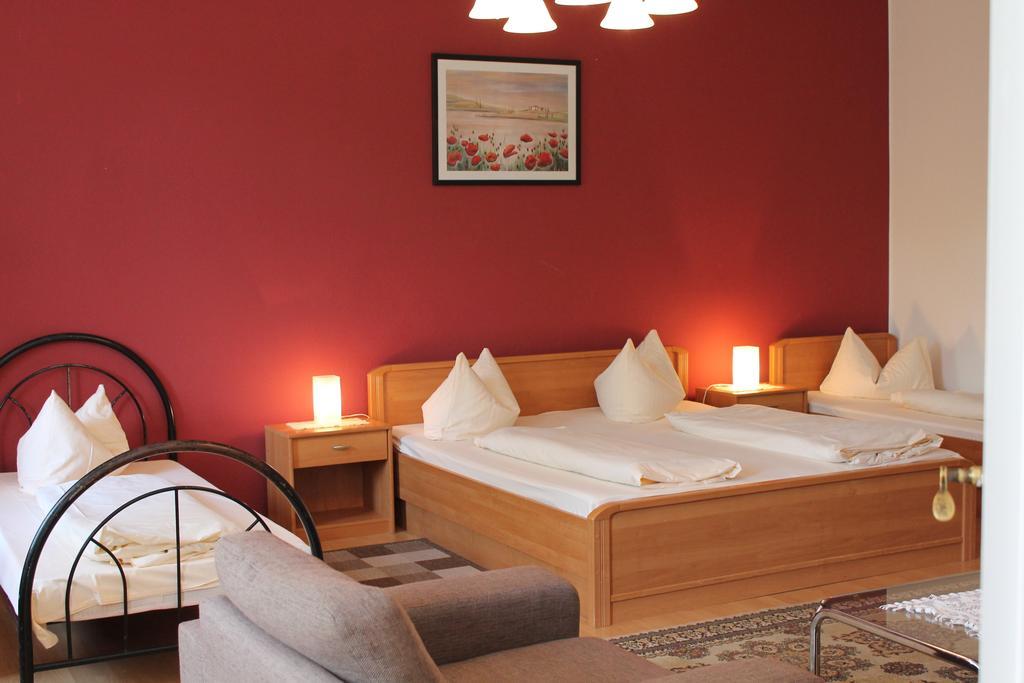 Majestic Hotel 3*