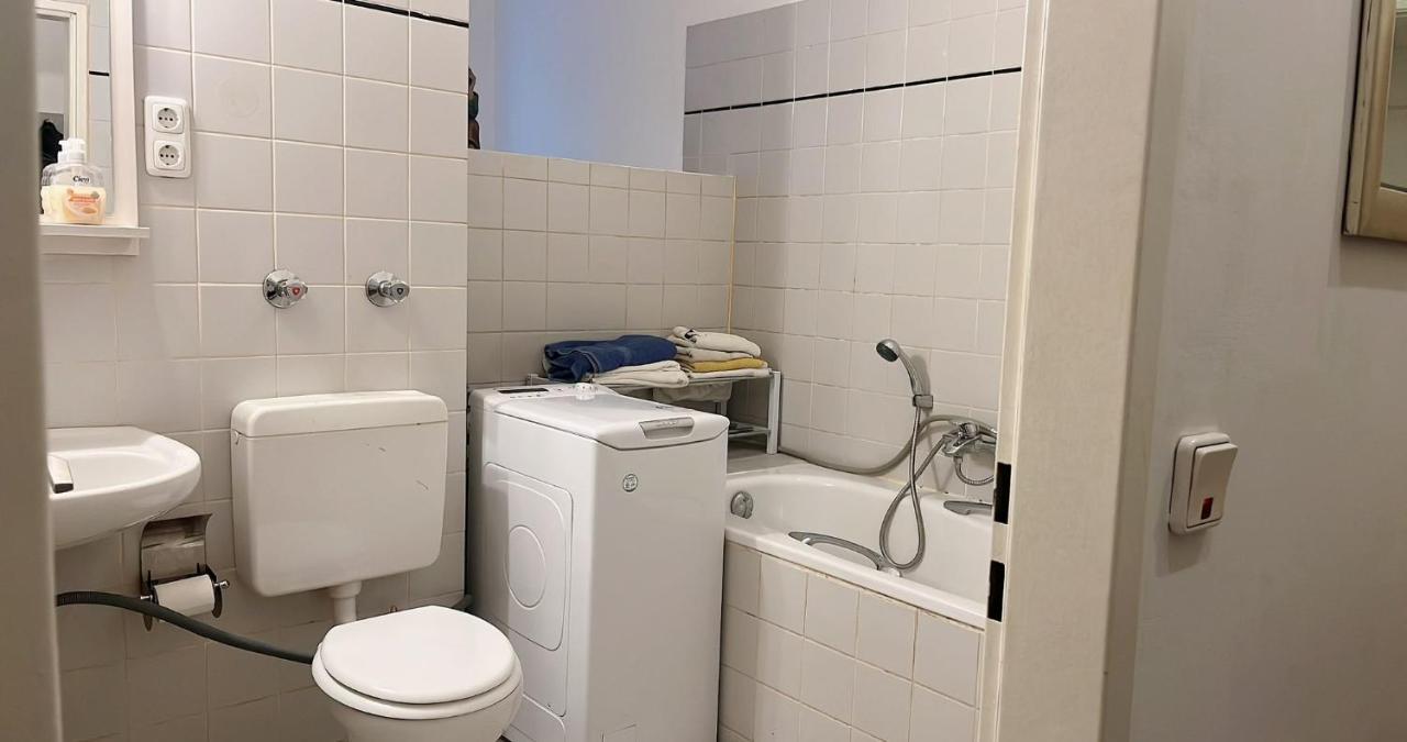 Apartment Central, Charming Studio For Up To 3 People In Historic Building *