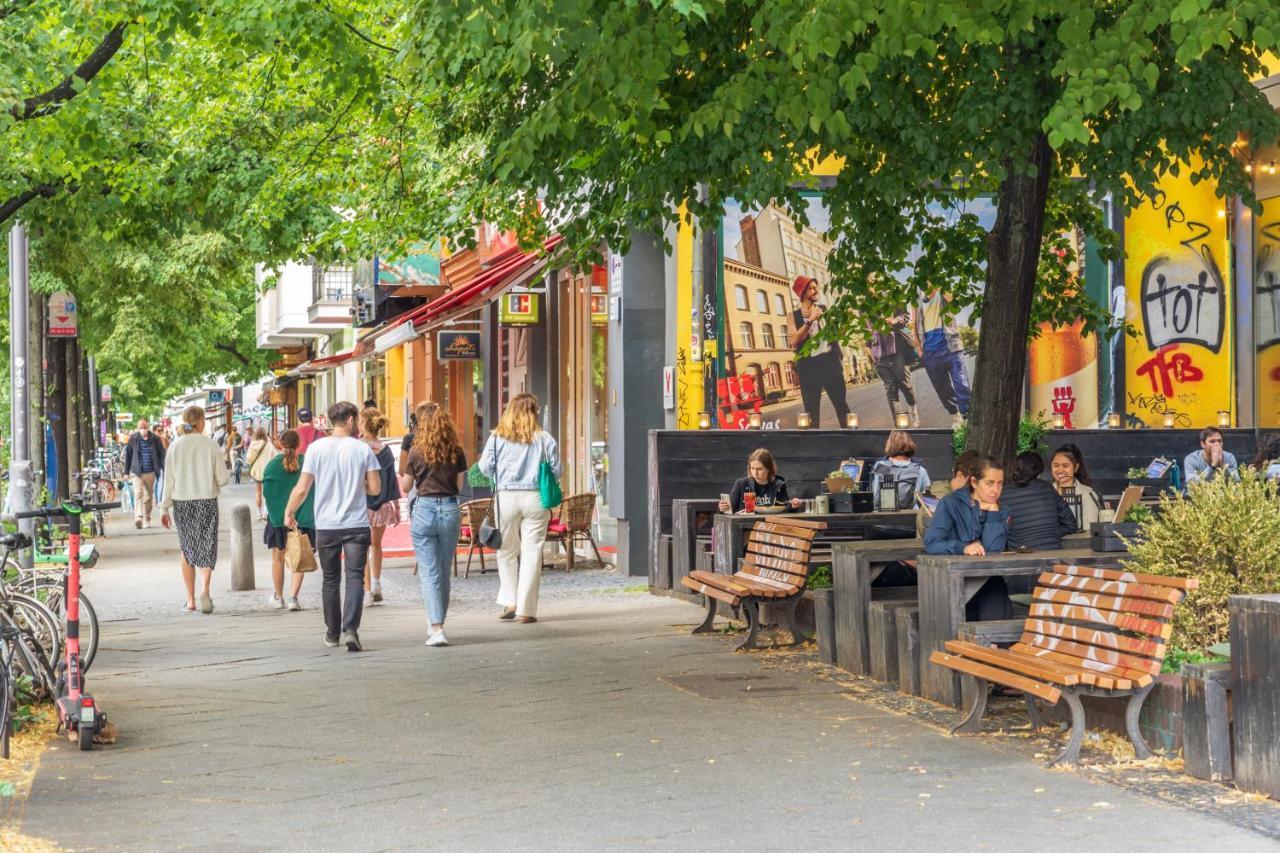 33 H S-bahn Schoenhauser Allee Lägenhet Berlin