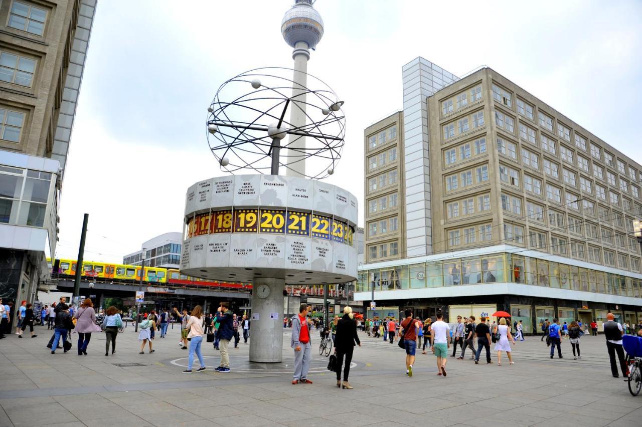 33 H S-bahn Schoenhauser Allee Lägenhet Berlin