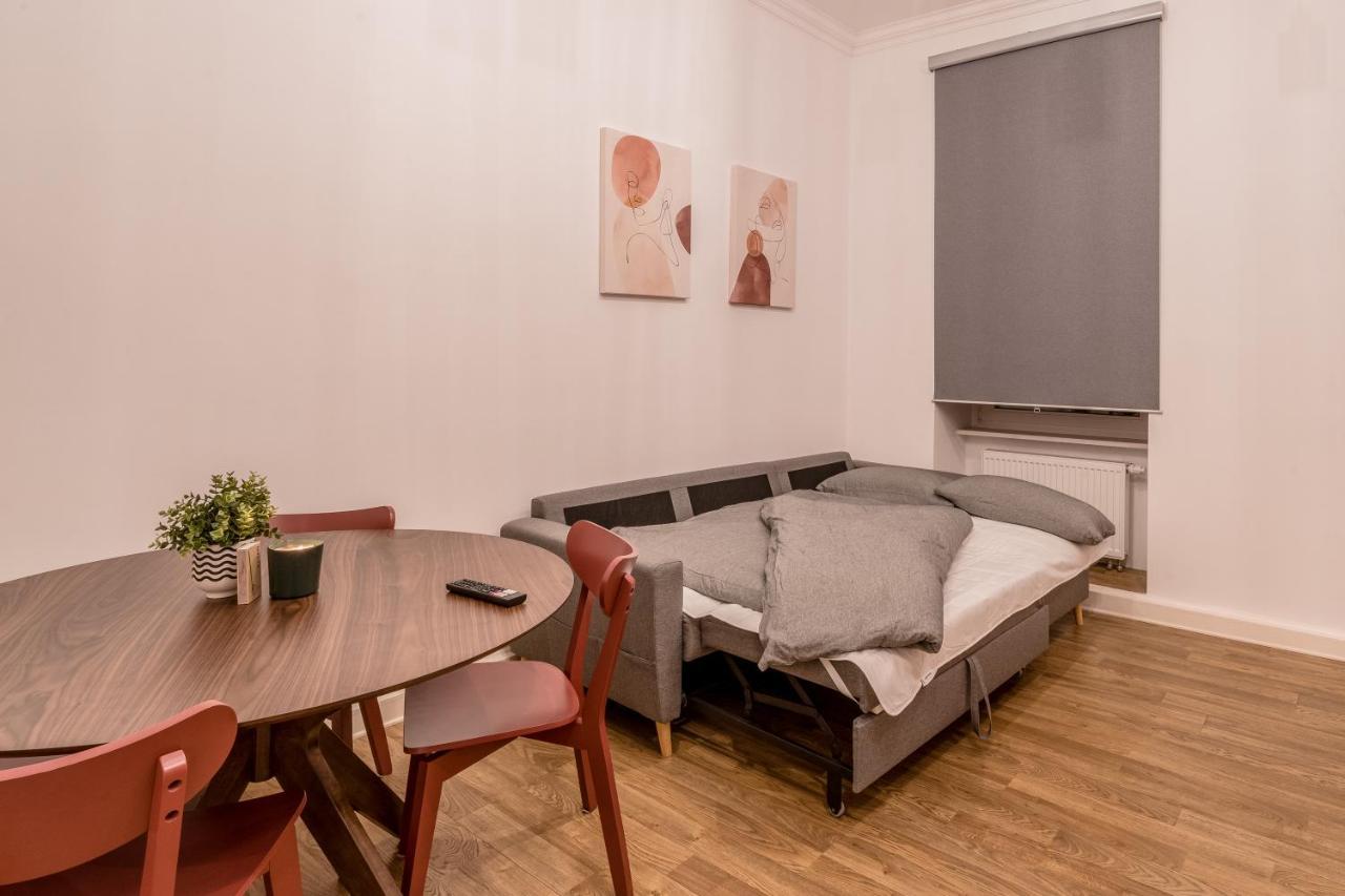 Leben Wie Ein Kreuzberger Altbau Charme Mit Stuck In Bester Kiezlage Lejlighed Berlin
