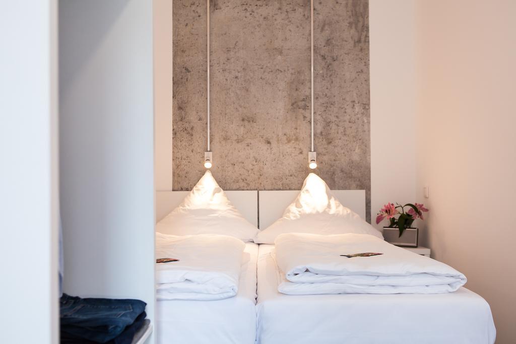Near Brandenburg Gate - Rooms&apartments *