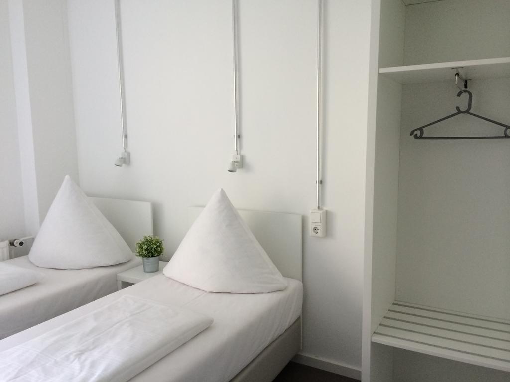 Hostel Near Brandenburg Gate - Rooms&apartments *