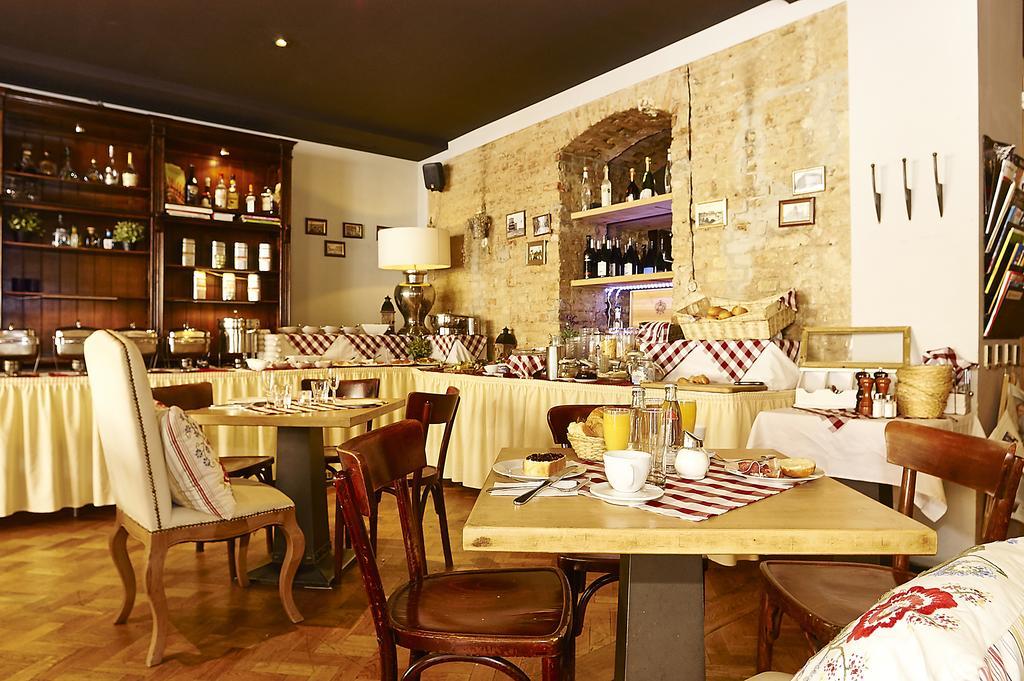 Hotel Schall & Rauch 3*