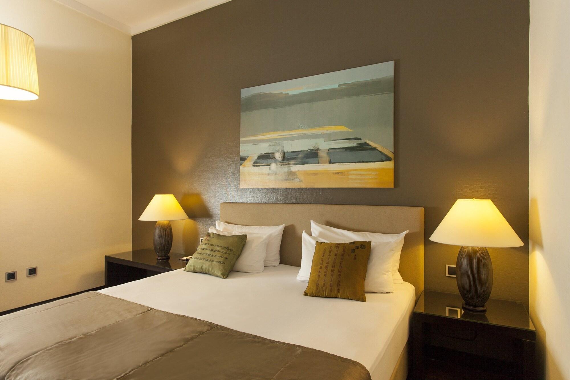 Quentin Design Hotel 4*