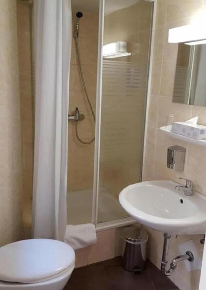 Am Kurfürstendamm Hotel 3*