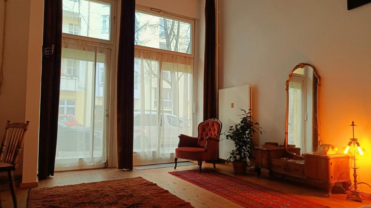 La Vie En Rose: Elegance And Art Apartment *