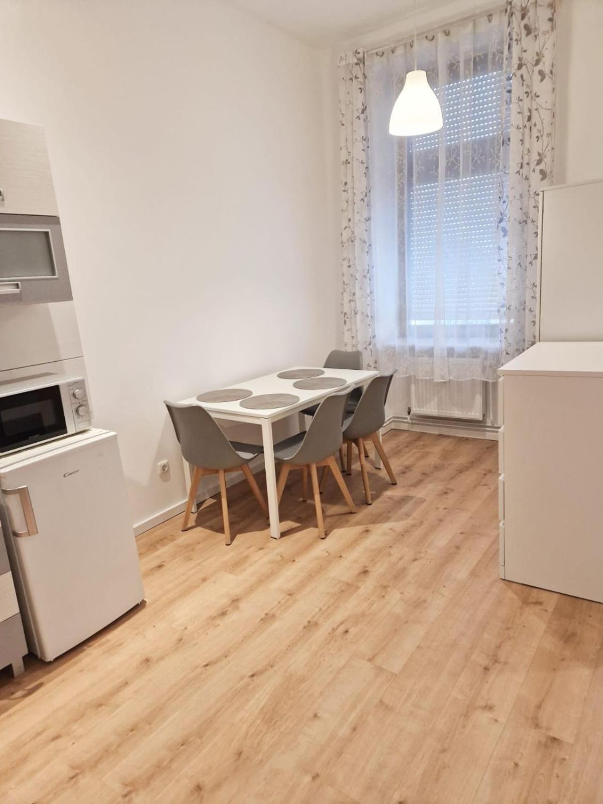 Lägenhet Family Studio For 4
