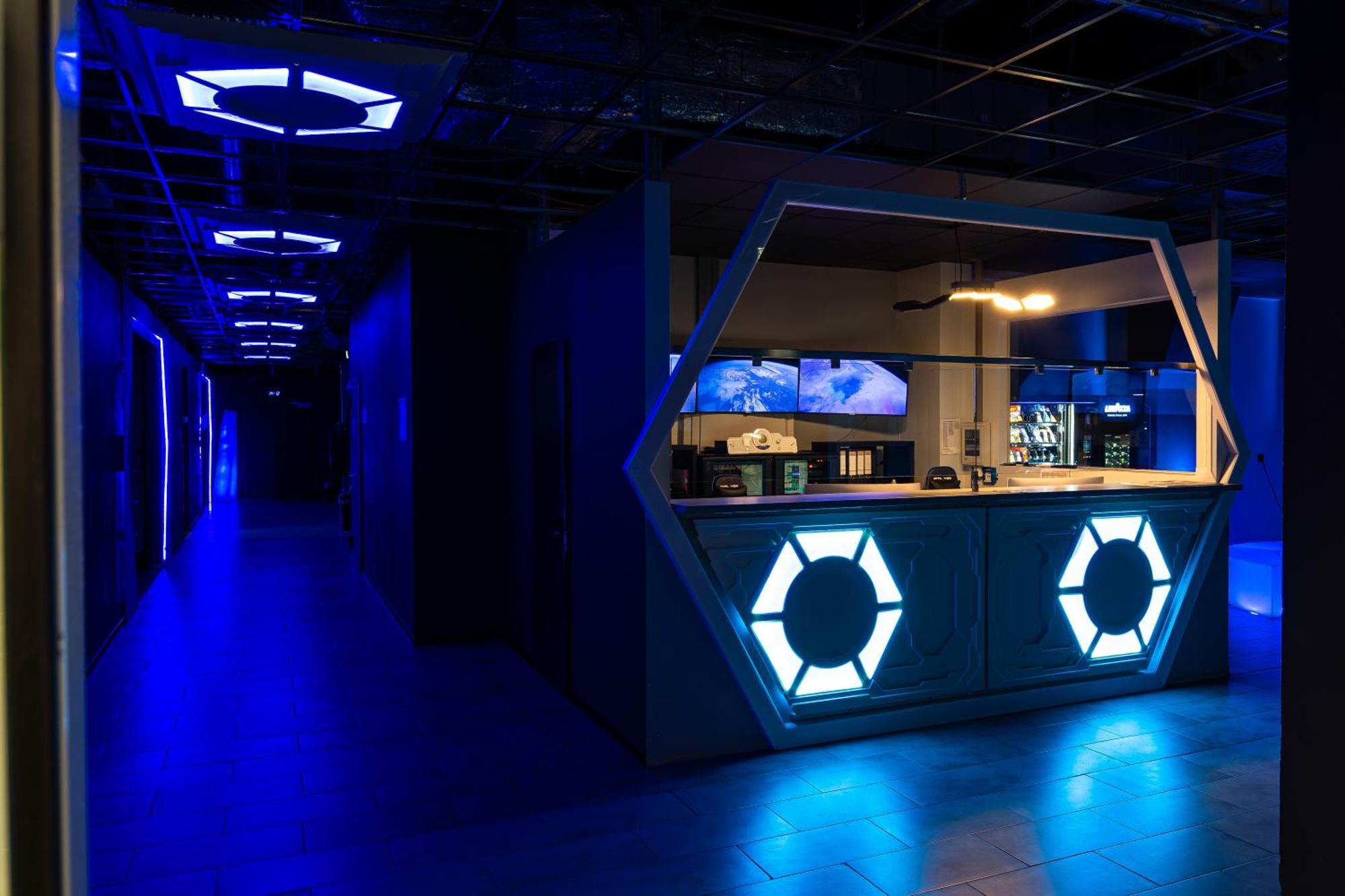 Hostel Space Night Capsule *