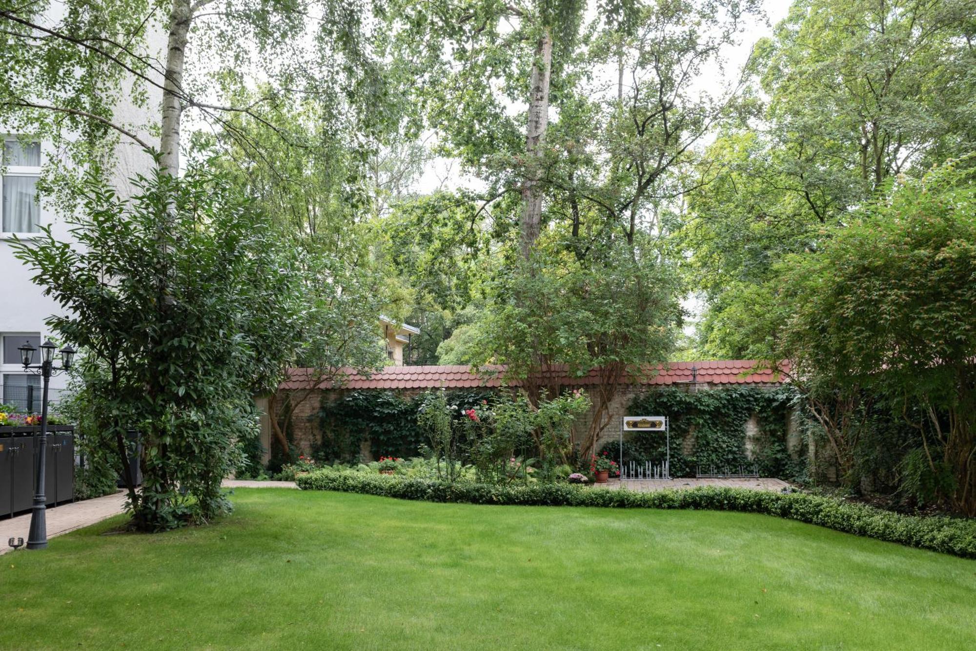 Marquardt Apartment