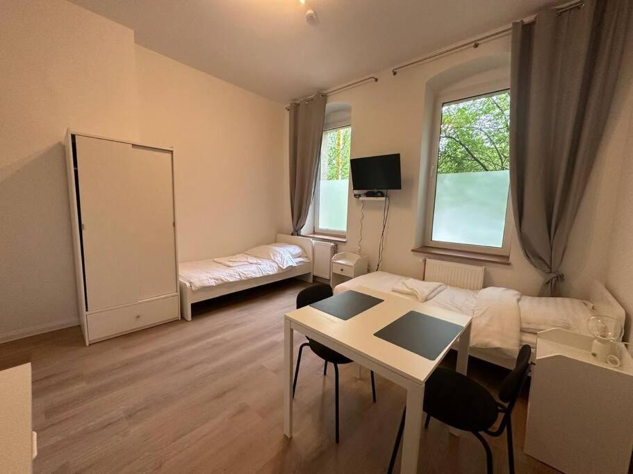 Lovely In Berlin4 Apartment