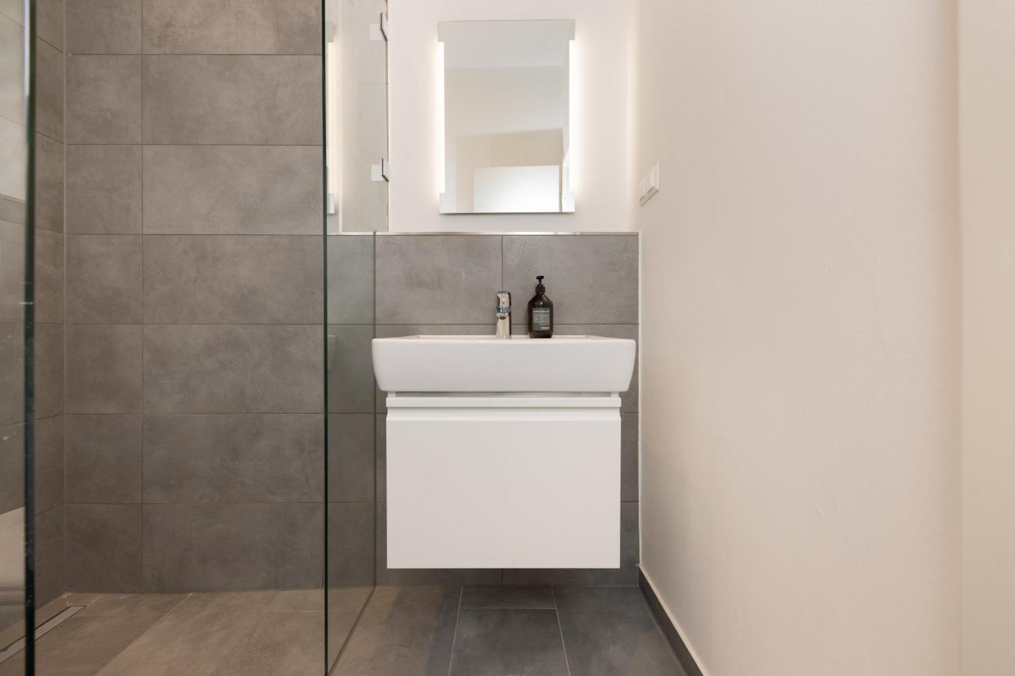 Appartement Nests - Modernes Mit Zwei Baedern Berlin