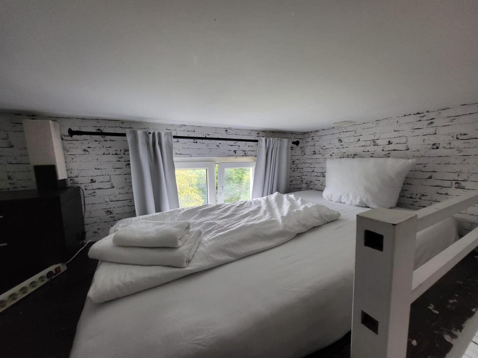 Apartment Business In *