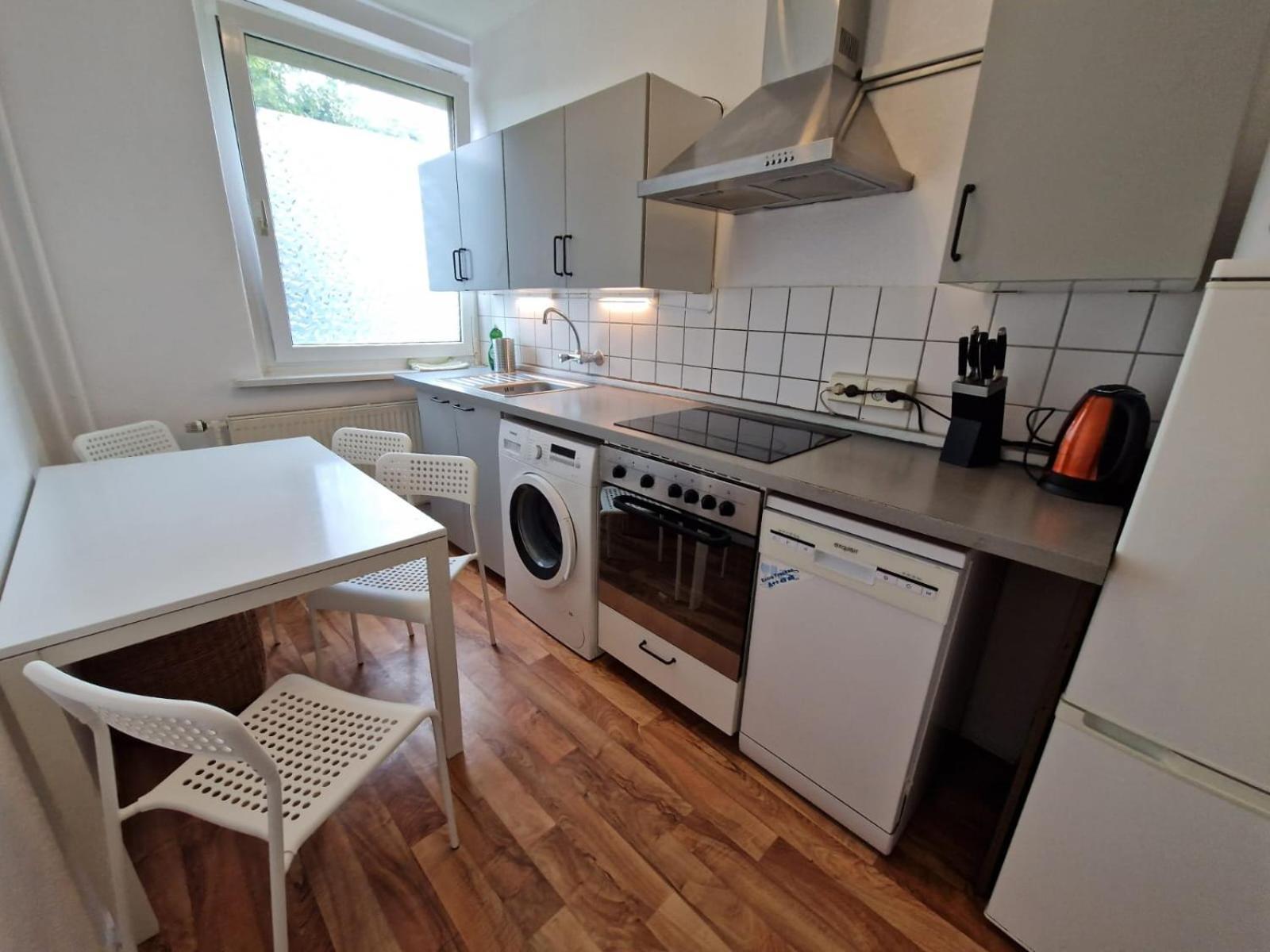 Schoene 3 Schlafzimmer Mit 4 Dopplbetten Lägenhet