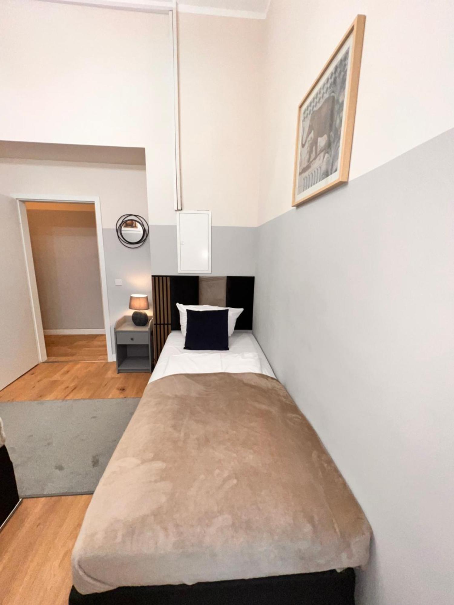 Lejlighed Stylish 4rooms Flat Am Adenauerplatz 8 Personen Kurfuerstendamm