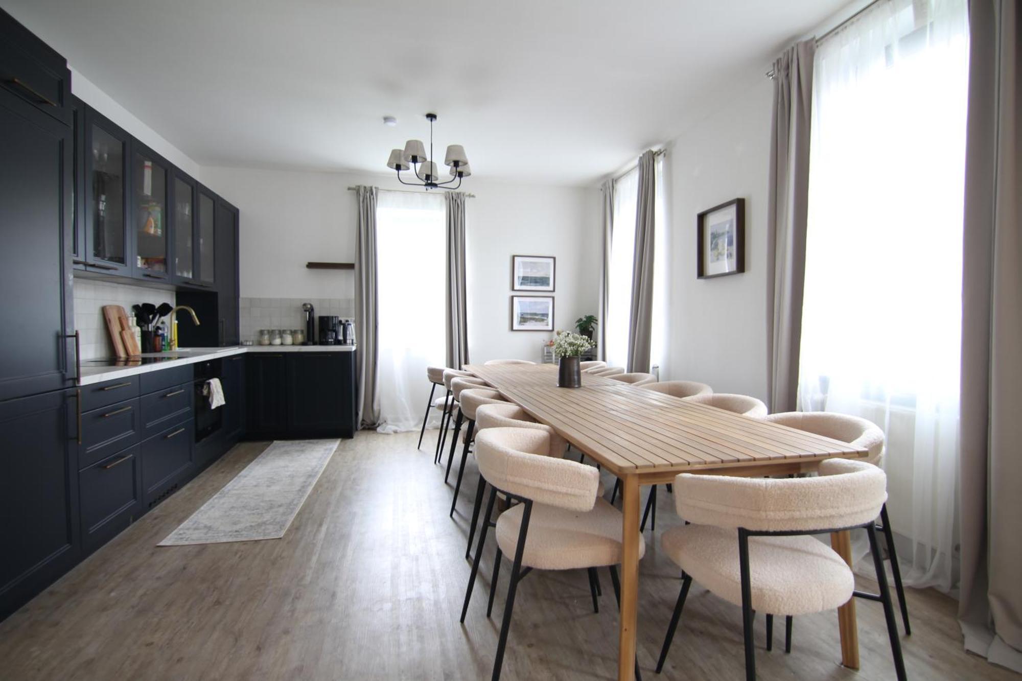 Haus Mit Pool, Garten Und Gym In Holiday home *
