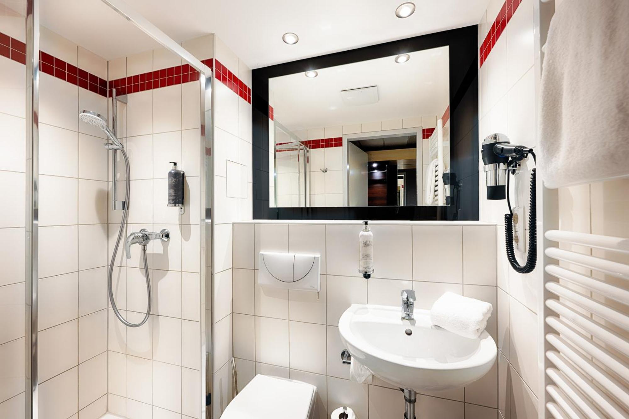 Premier Sued Hotell 3*