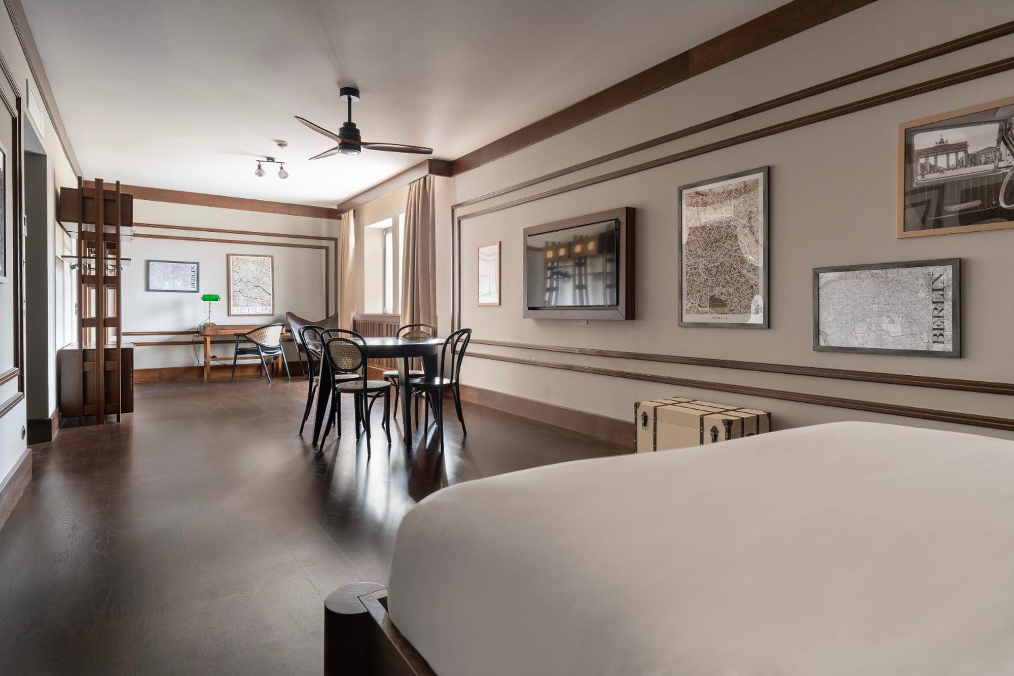 Numa Potsdamer Platz Hotel 4*