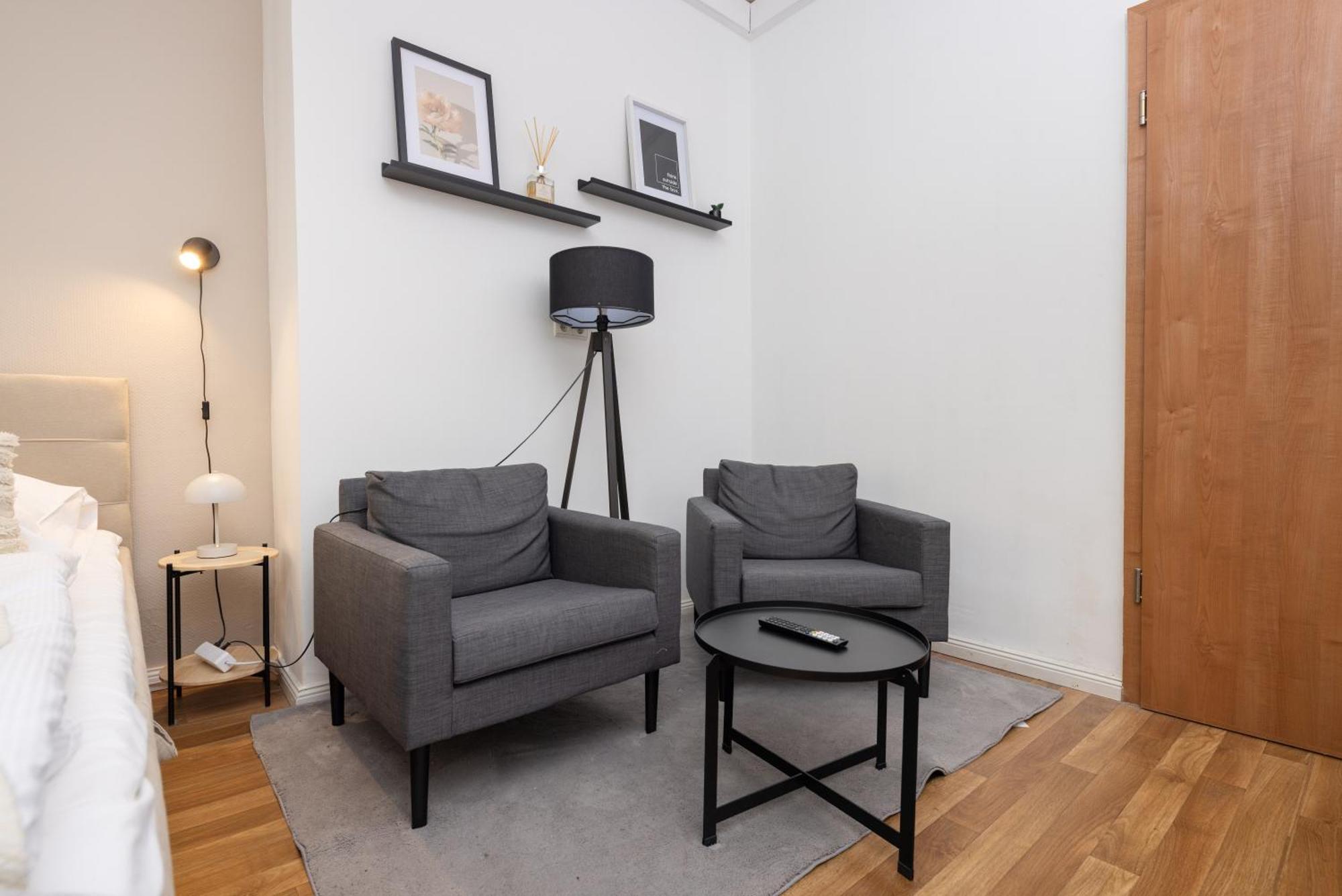Apartment 4 Grosse Kueche Balkon Am Maybachufer Berlin