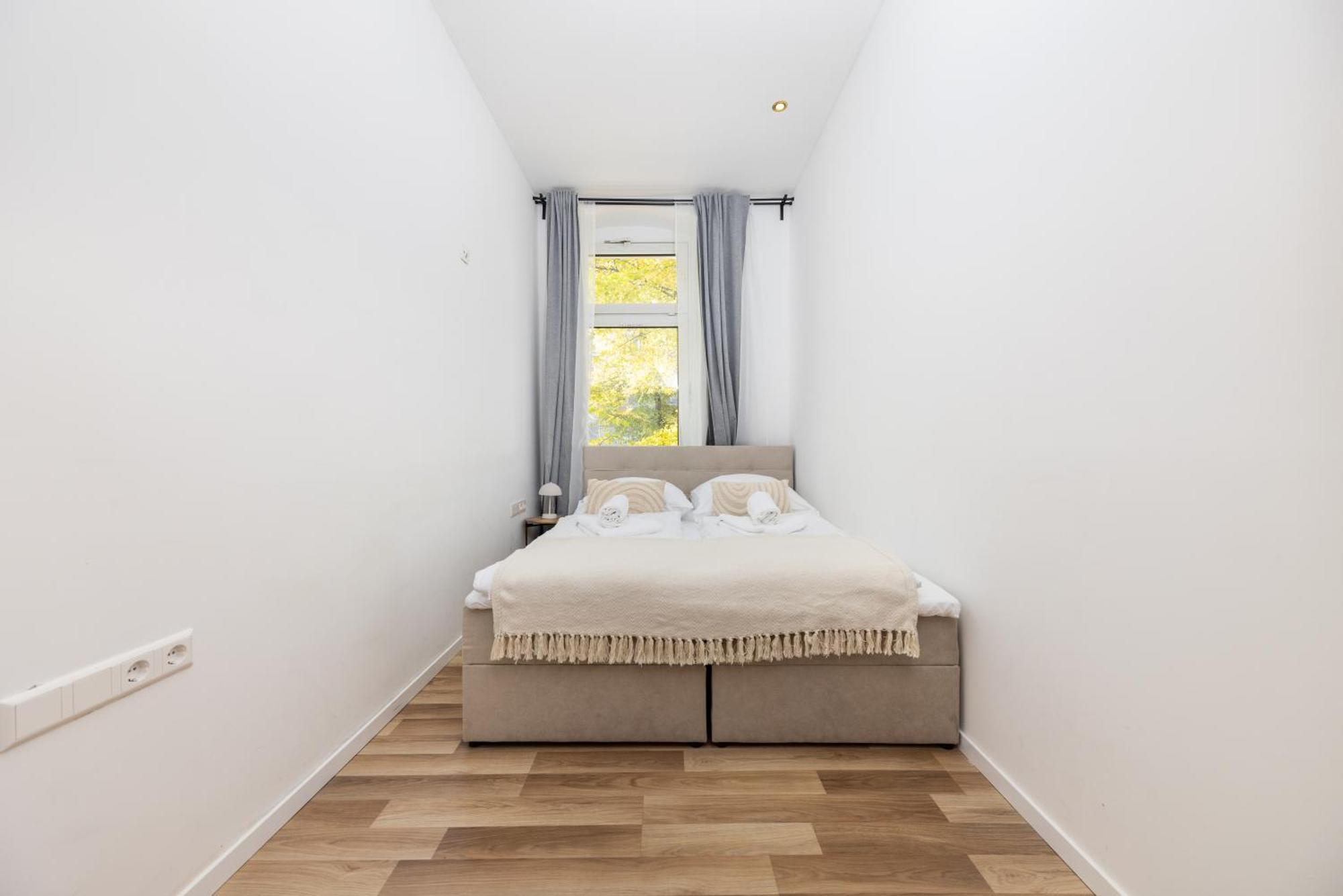 4 Grosse Kueche Balkon Am Maybachufer Apartment *