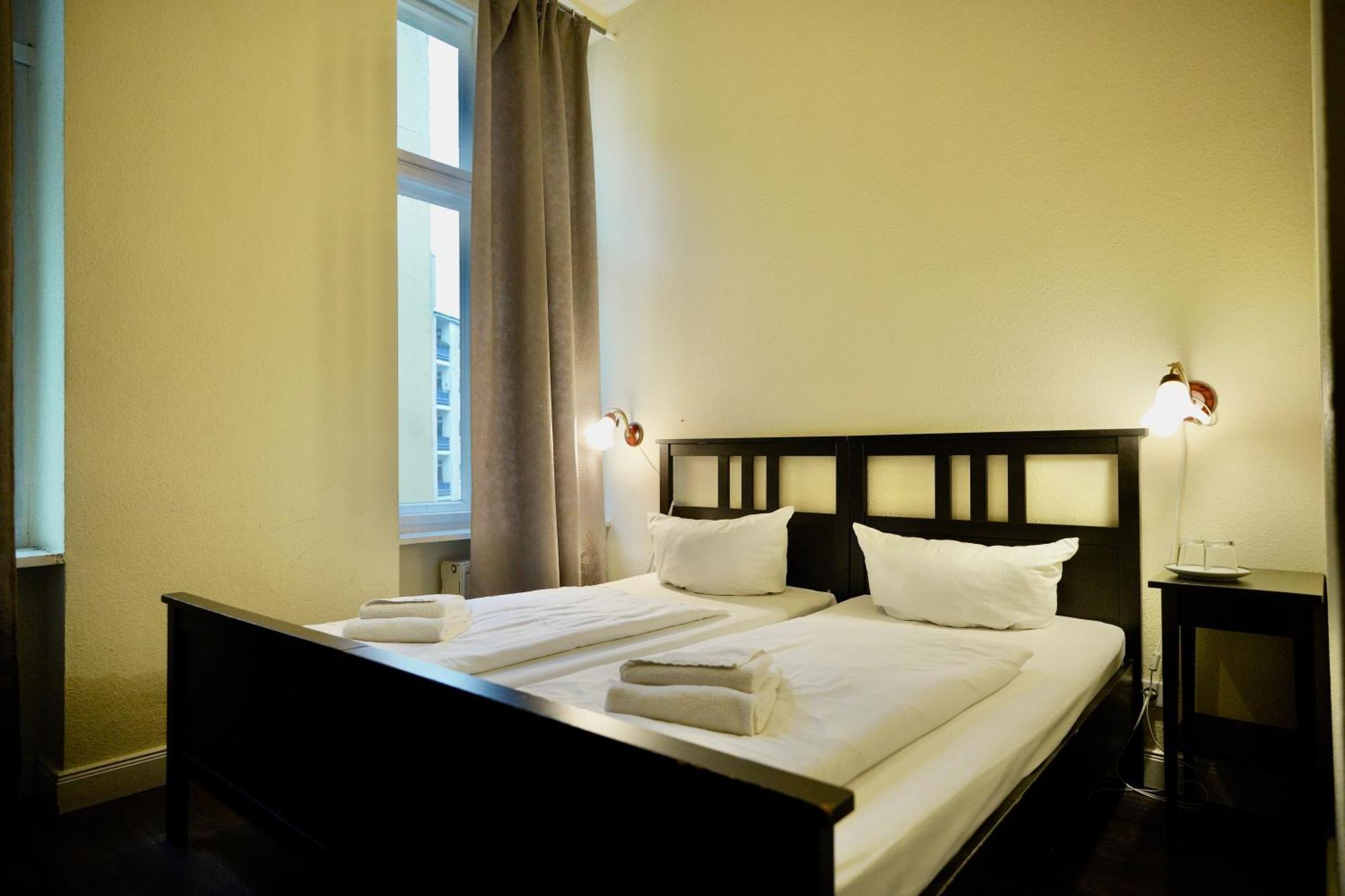 Bernstein Am Kurfuerstendamm 3* Berlin