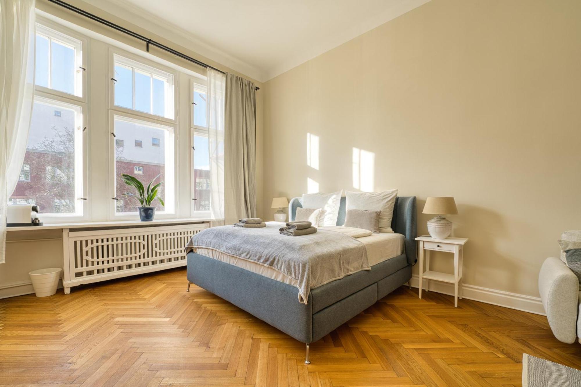 Jomi Stays, Brandenburgische Strasse 16 - Wohnen Beim Kurfuerstendamm Rum i privatbostad Berlin