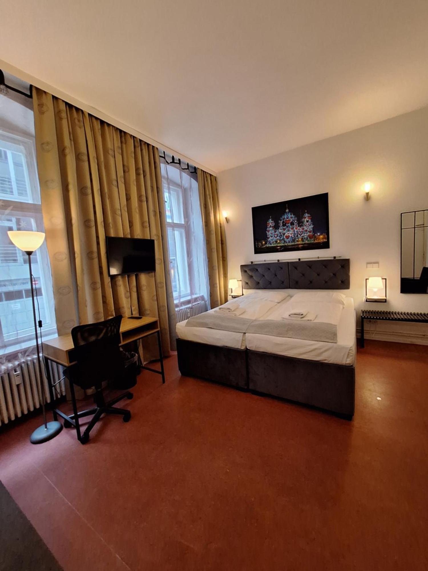 Amelie Hotell 3*