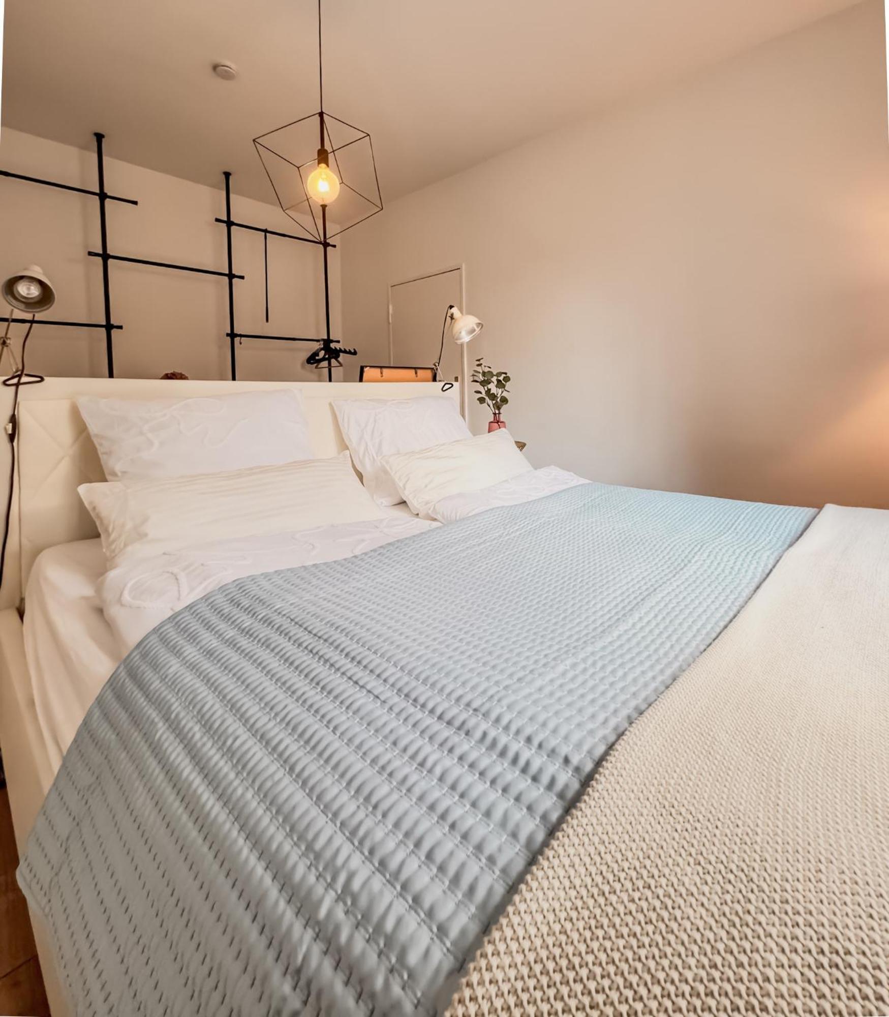 01 Bedroom In Mitte-up To 5 People-private Free Parking Appartement Berlin