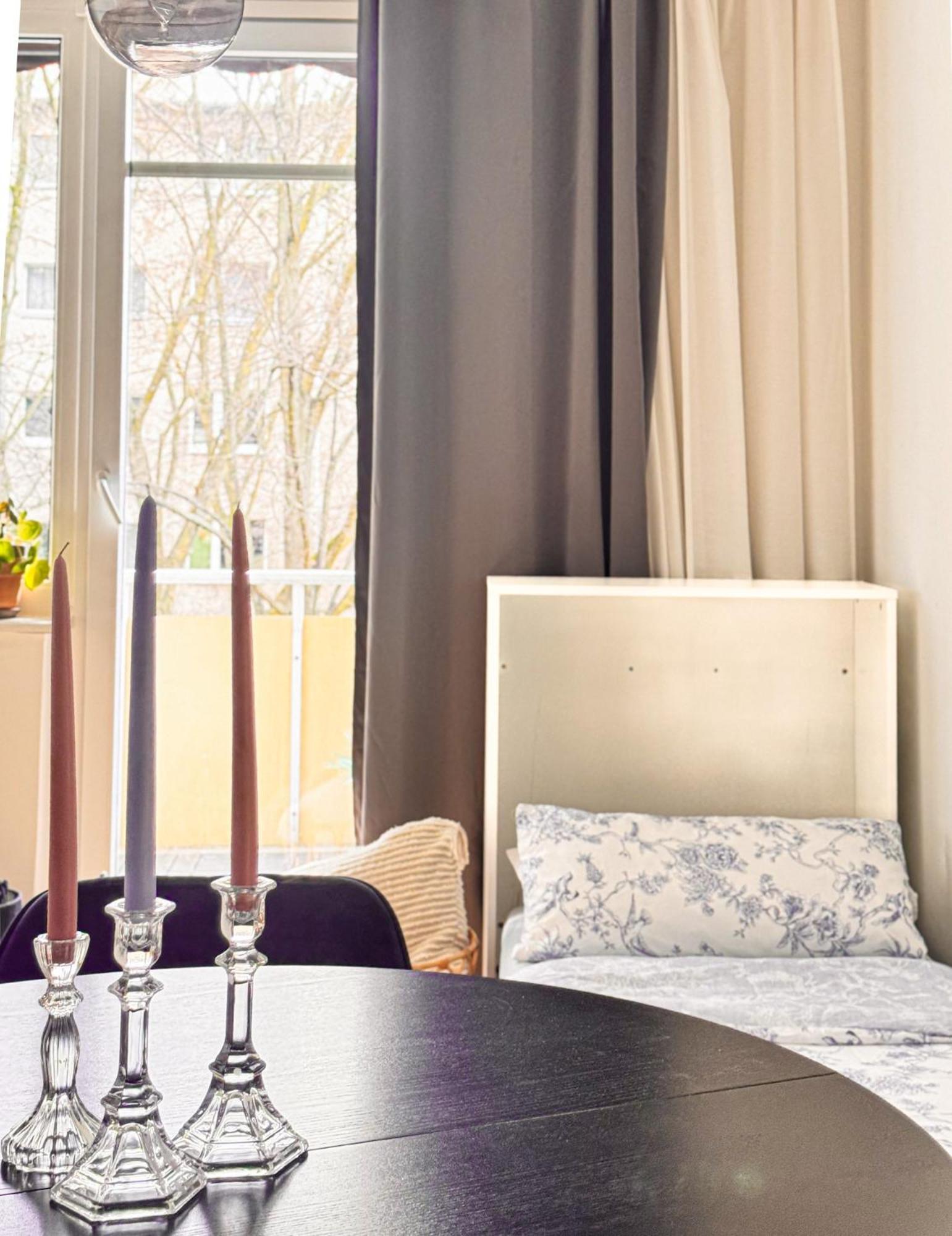 01 Bedroom In Mitte-up To 5 People-private Free Parking Berlin