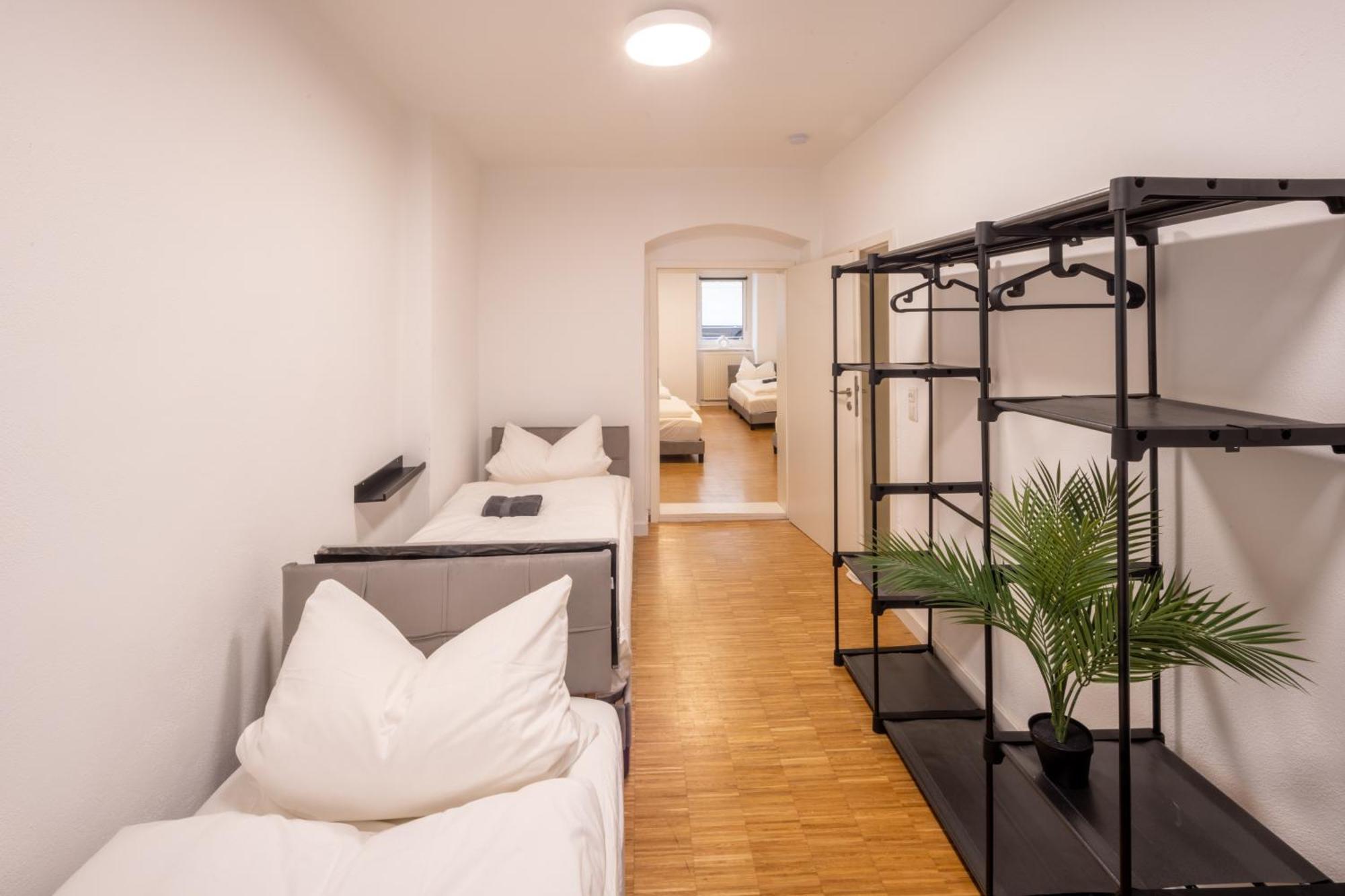 100qm2, Superior Suite, 7 Beds, Rain Shower Apartment