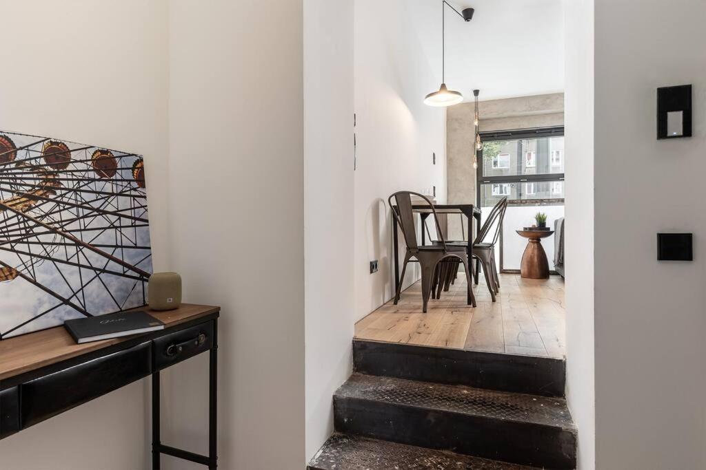 Industrial 40sqm 3room Maisonette Near Center Appartement