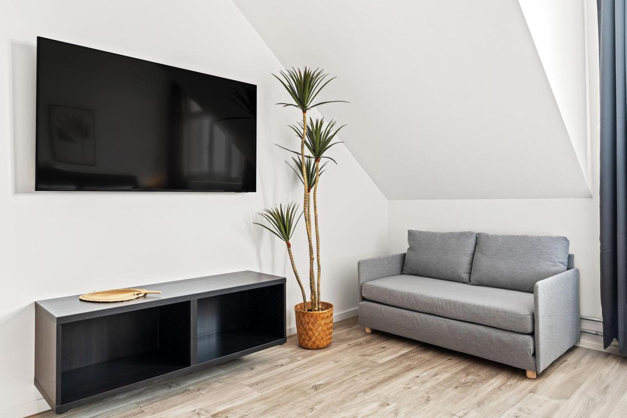 Mint Ueber Der Stadt Parken Kueche Wifi Appartement