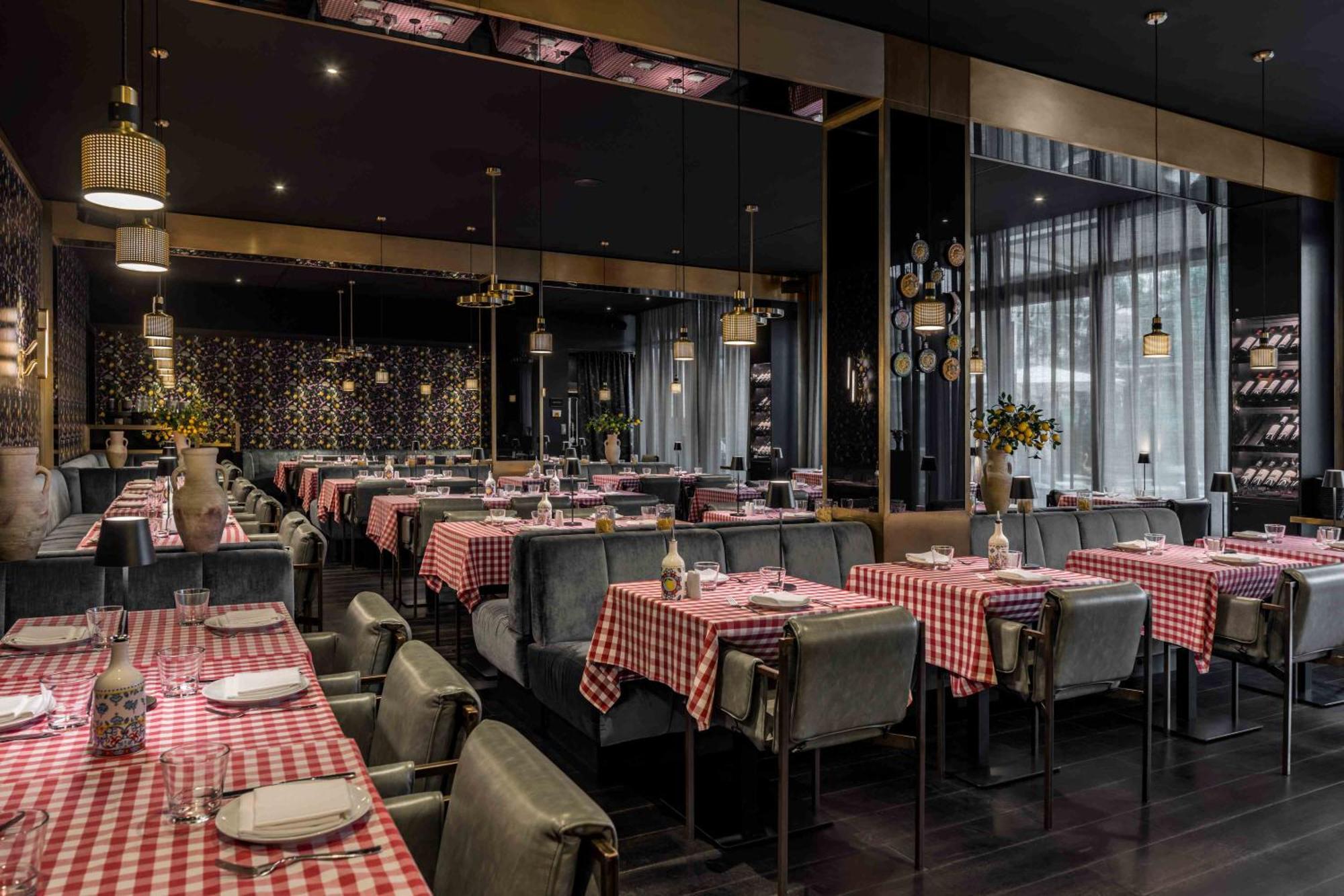 Hotell Amano East Side 3*