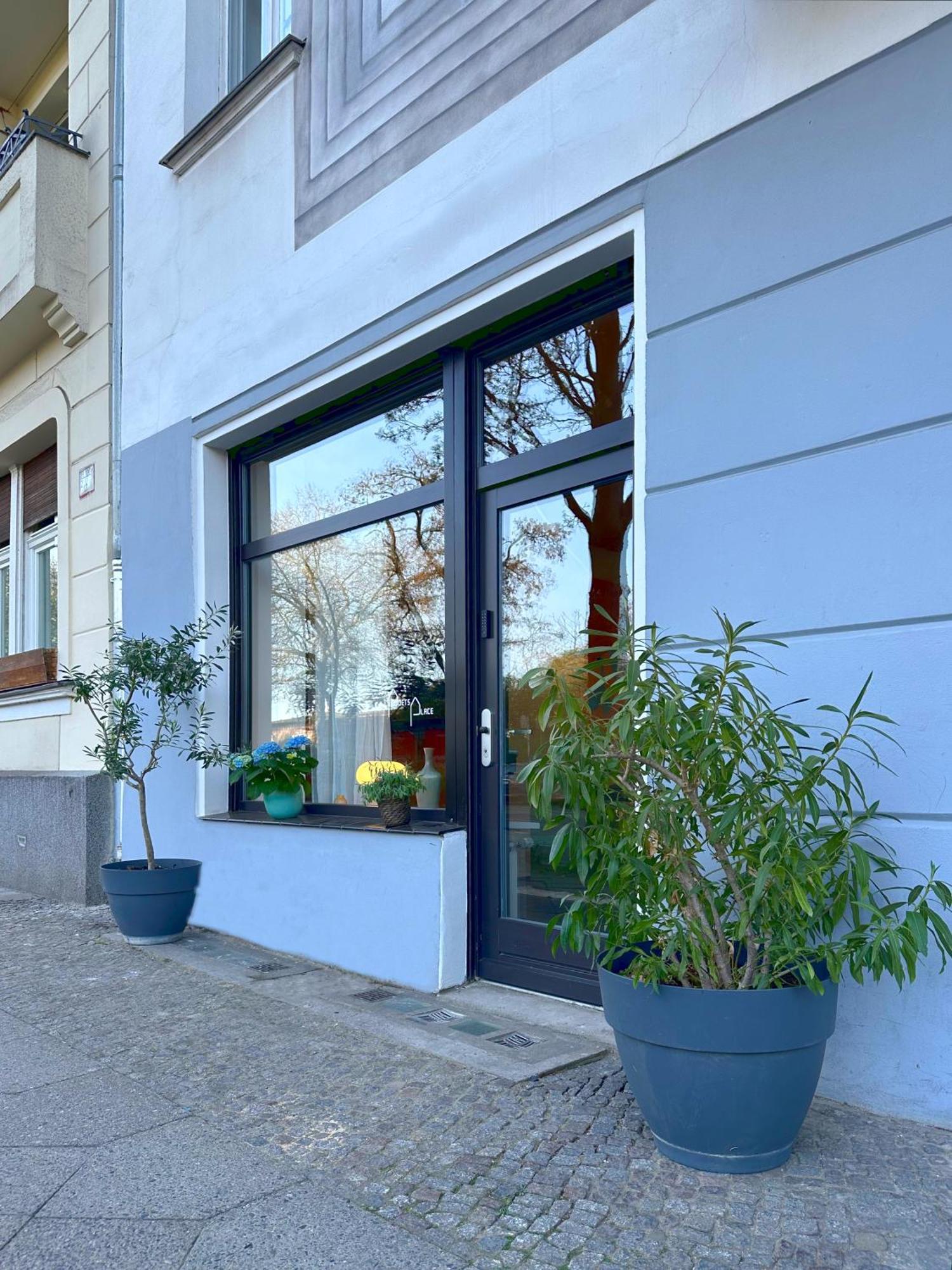 Poets Place Design In Kreuzberg - Space For 8 Persons Berlin