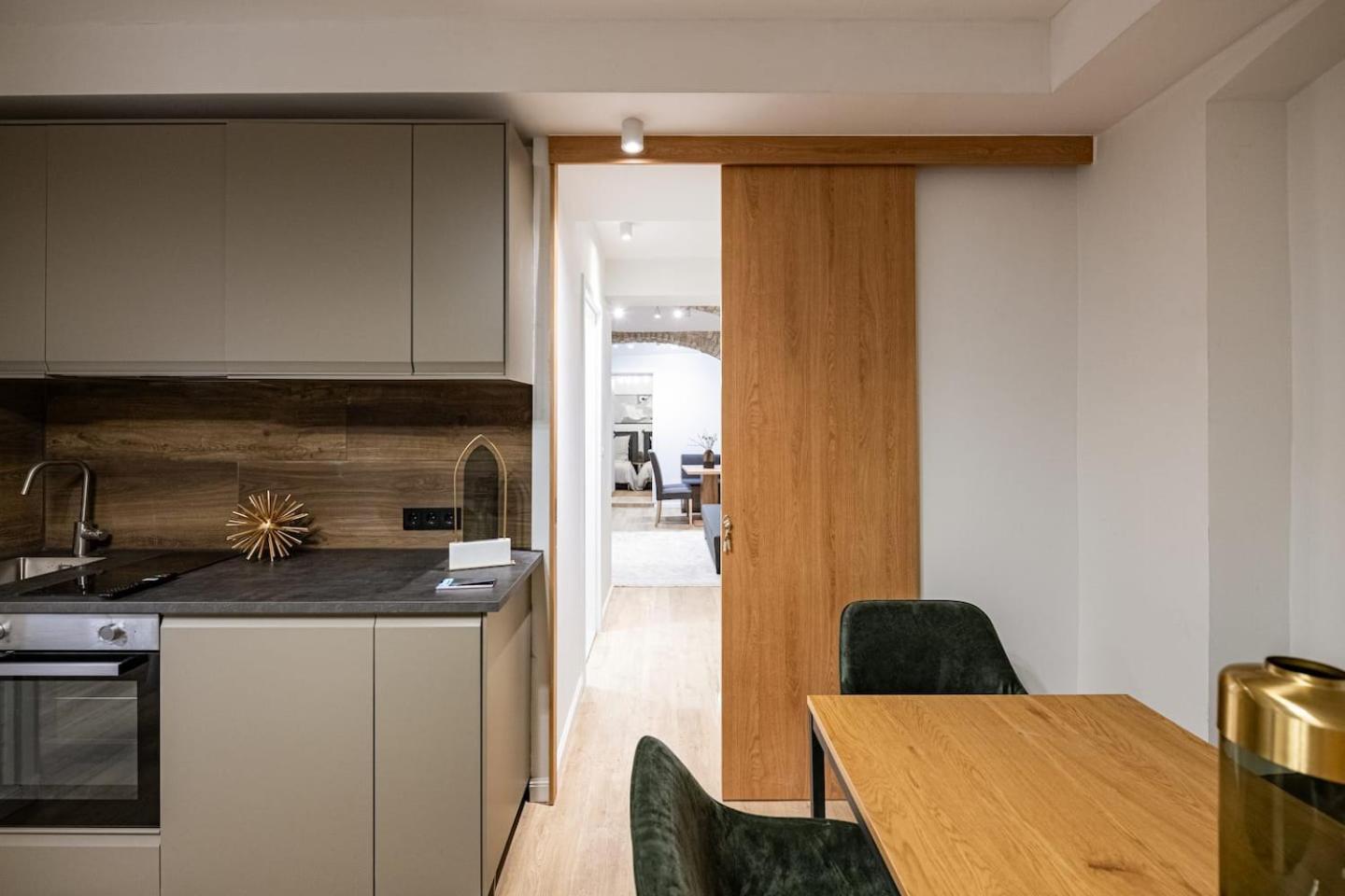 Apartment Spacious Apartments In Mitte- Feel The Citycenter