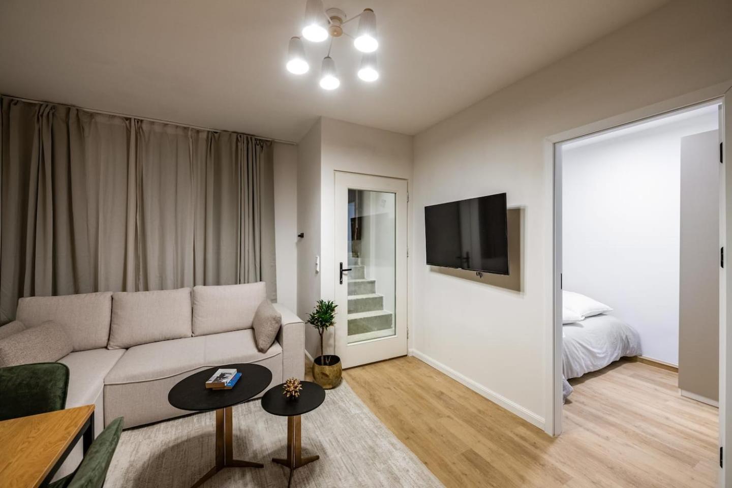 Spacious Apartments In Mitte- Feel The Citycenter Apartment Berlin