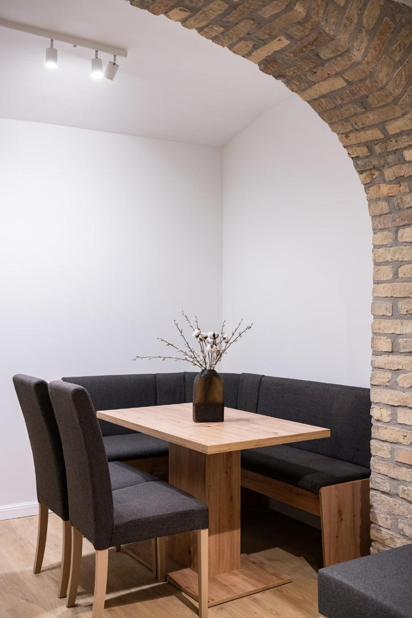 Spacious Apartments In Mitte- Feel The Citycenter Apartment